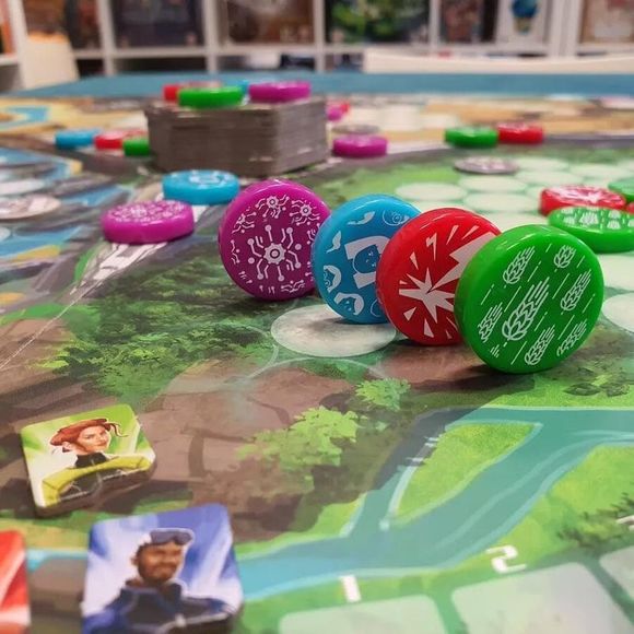 Neotopia Strategy Board Game - Picture 5 of 6